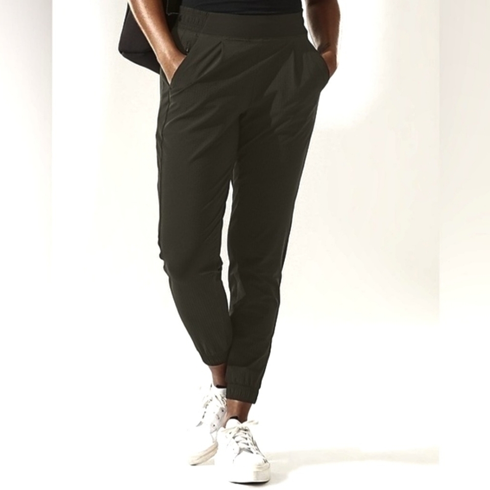 Athleta Brooklyn Texture Joggers Camo Print